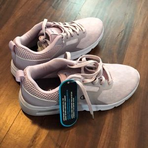 Girls size 1.5 Champion sneakers